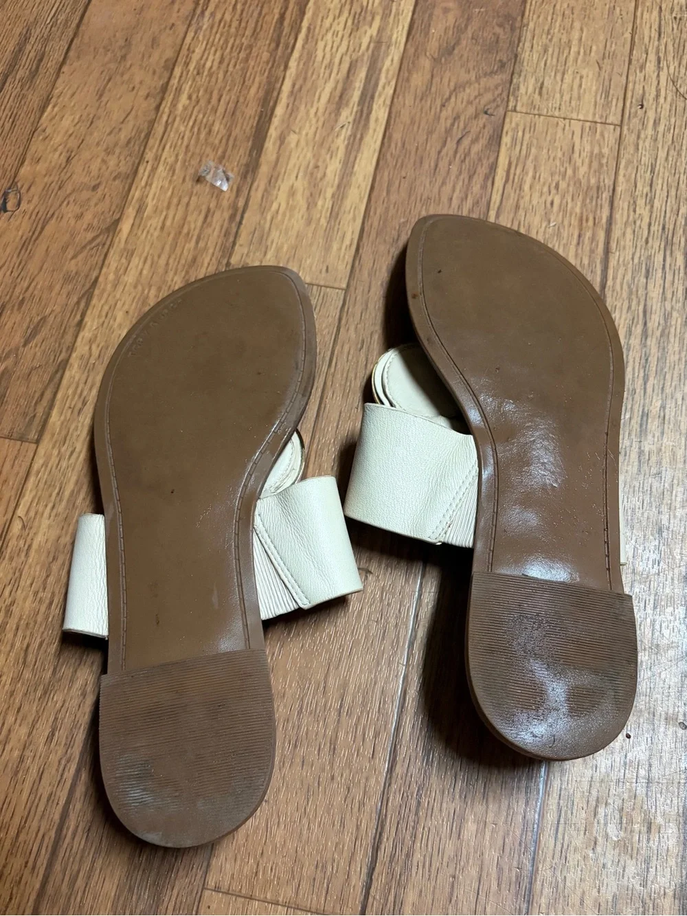 Tory Burch Ivory Leather Logo Thong Sandals with Gold Emblem